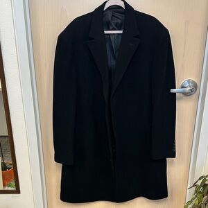 Calvin Klein Men's Black Trench Coat size 48L, wool, cashmere.